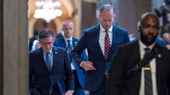 Senate defeats government funding measure as shutdown hits Day 9