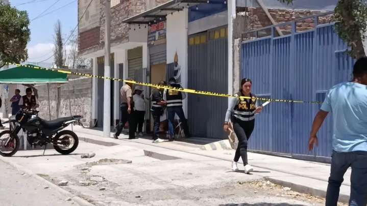 Arequipa: ¿Asalto o ajuste de cuentas? Asesinan a joven de dos disparos frente a su padre