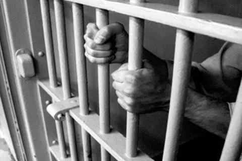 Police arrest 4 drug peddlers in Kashmir, contraband substance recovered