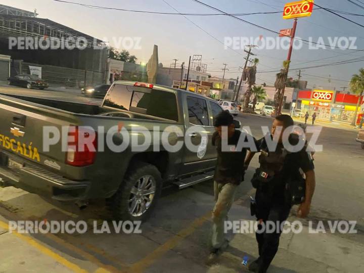 Policía arresta a individuo con cuchillo en Monclova