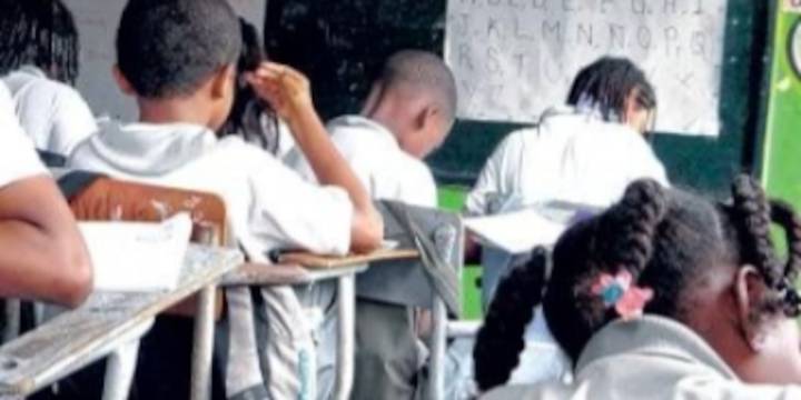 Congreso: proponen crear un registro de casos de violencia contra escolares, profesores, directores, entre otros