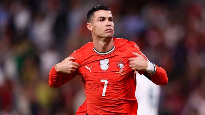 Ronaldo, de récord, pero Portugal aún no califica