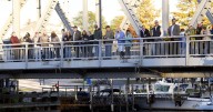 Lift Bridge celebrated for 100 years as a commu…