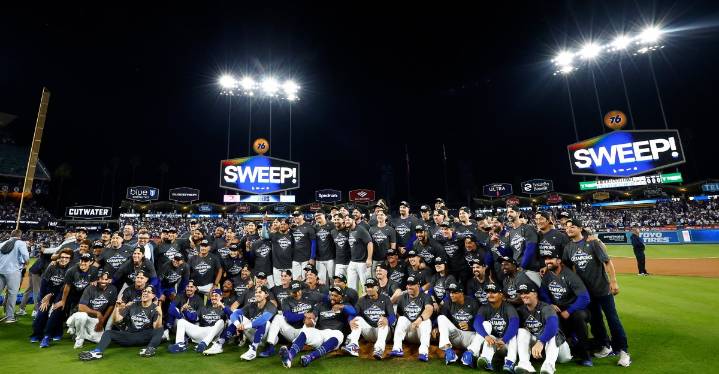 MLB Playoff Roundup: Dodgers sweep, Suárez grand slam wins Game 5