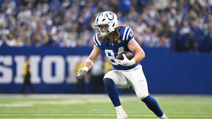 Colts keep 'high powered' offense rolling into game with Steelers