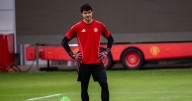 Senne Lammens 'issues ban' to Manchester United dressing room and his family
