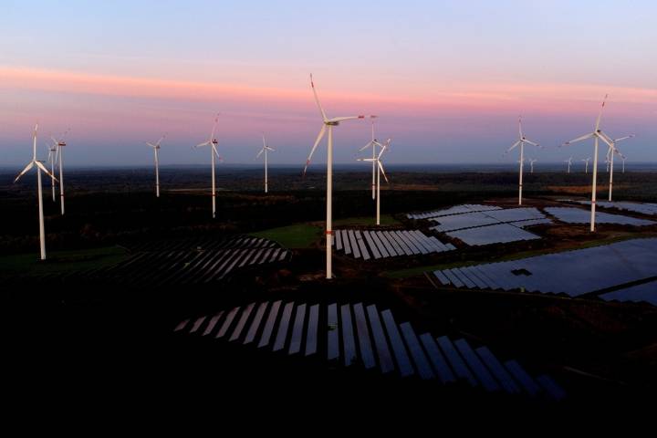 Solar and wind power has grown faster than electricity demand this year, report says