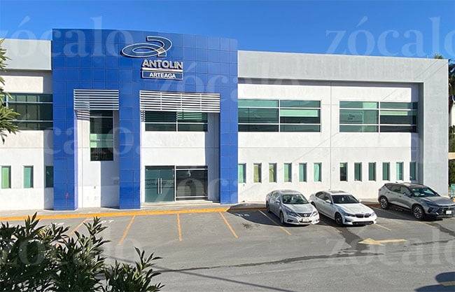 Muere trabajador al interior de empresa en Arteaga; se movilizan autoridades