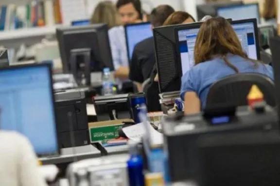Uno de cada cinco trabajadores en Argentina vive bajo la línea de pobreza, alerta estudio privado