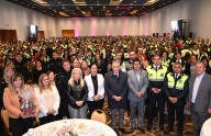 Jaldo participó del homenaje por el Día de la Madre junto a policías