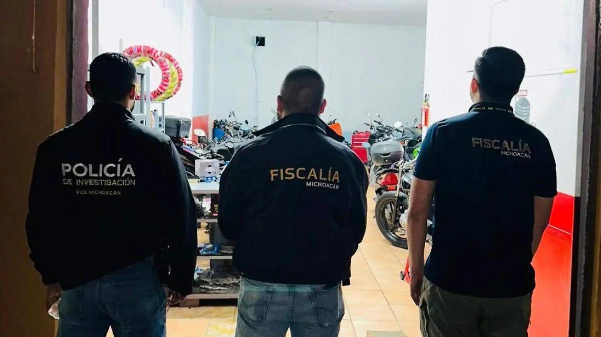 Aseguran dos motocicletas durante un cateo en Morelia