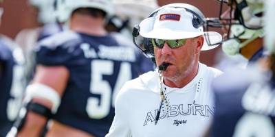 The Auburn Corner: Hugh Freeze is out of time. How much longer can he hold on?