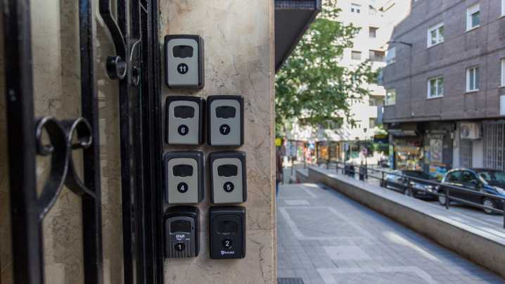 El PSOE pide frenar las licencias de apartamentos turísticos "para contener el problema de la vivienda"