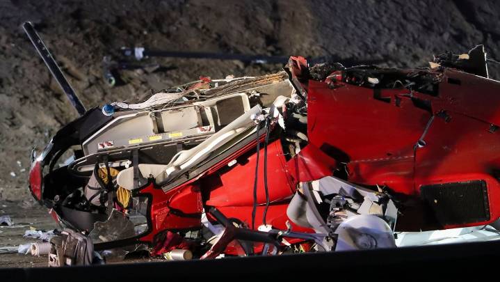 Motorists lift medical helicopter to rescue woman after crash injuring 3 on Sacramento highway