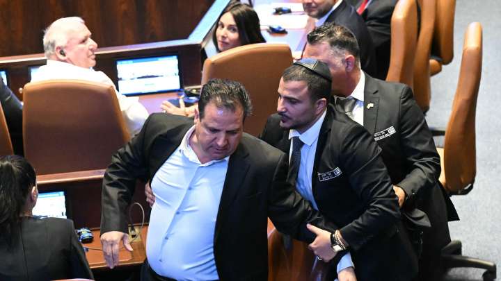 Interrumpen a Trump en Parlamento israelí; Expulsan a Legisladores que Pidieron Estado Palestino