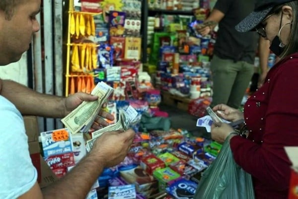 Ve FMI perspectiva desigual de inflación por aranceles