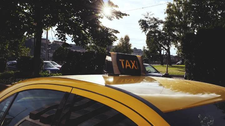 App-based taxis and autos go on daylong strike across Maharashtra for fare hike