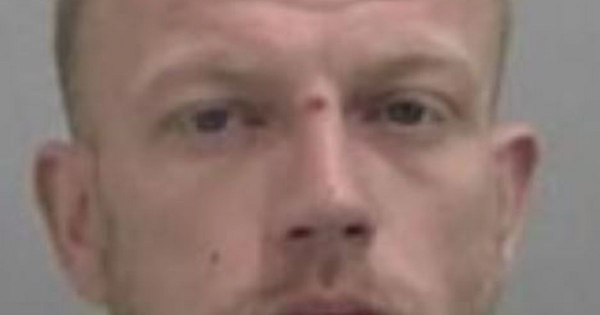 Police hunt for wanted man who was once found naked on bench