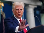 Trump niega haber decidido atacar instalaciones militares en Venezuela