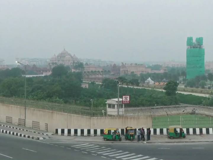 Delhi air quality remains ‘Very Poor’ with AQI at 367