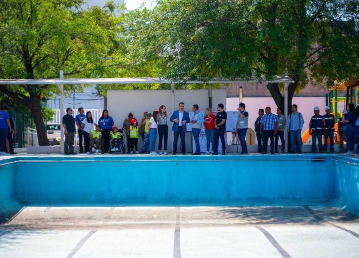 Arranca reconstrucción de alberca de la Inclusión