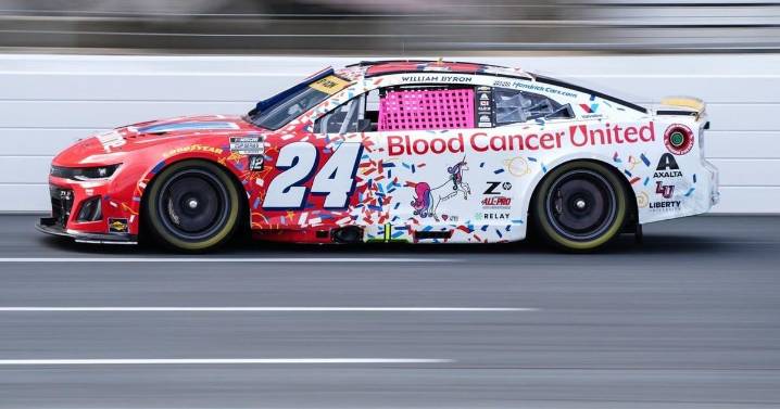 In the thick of NASCAR playoff fight, Byron captures first Cup pole position at Martinsville