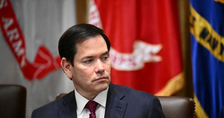Marco Rubio pide la excarcelación de más de 700 presos políticos en Cuba