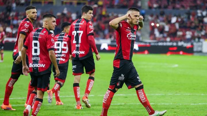 Atlas vence a León y se acerca al play in