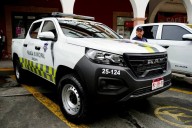 Adiós a los vidrios polarizados en Michoacán: este municipio comenzó a retirarlos en autos y patrullas