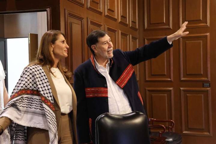 ¿Noroña en un avión fantasma extranjero y con un aliado de EU?