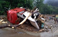 Inundaciones, deslaves y derrumbes por fuertes lluvias, dejan al menos 23 muertos y miles de viviendas afectadas en varios estados