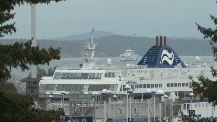 BC Ferries cancels sailings between Vancouver, Victoria due to wind