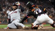 Veteran catcher signs with Giants