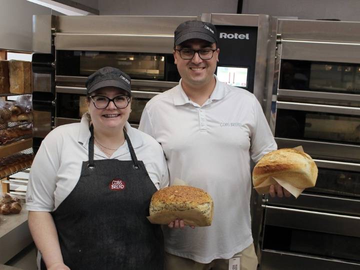 New Cobs Bread location opens in Stratford