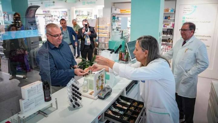 Vídeo | El Instituto Social de las Fuerzas Armadas implanta la receta electrónica privada que beneficiará a 13.000 afiliados en Badajoz