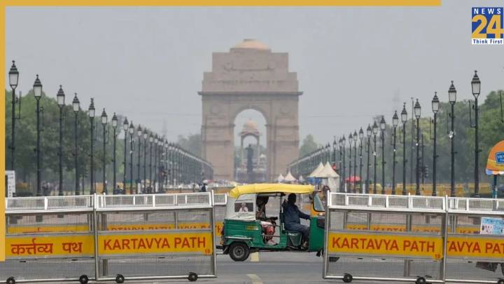 GRAP I imposed ahead of Diwali in Delhi-NCR as AQI reaches 211