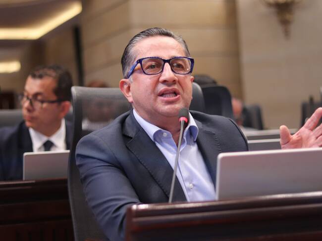 Fuerte debate al presidente
