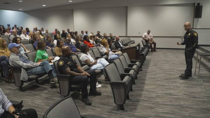 Fort Worth police chief details violence reduction strategy in community meeting