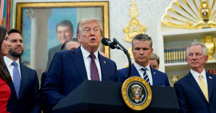 Trump dice que analiza llevar a cabo ataques en territorio venezolano