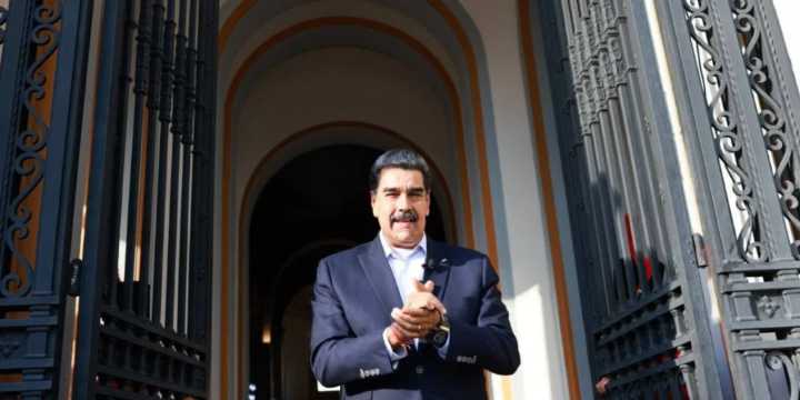 Nicolás Maduro anunció la suspensión inmediata de los acuerdos gasíferos con Trinidad y Tobago
