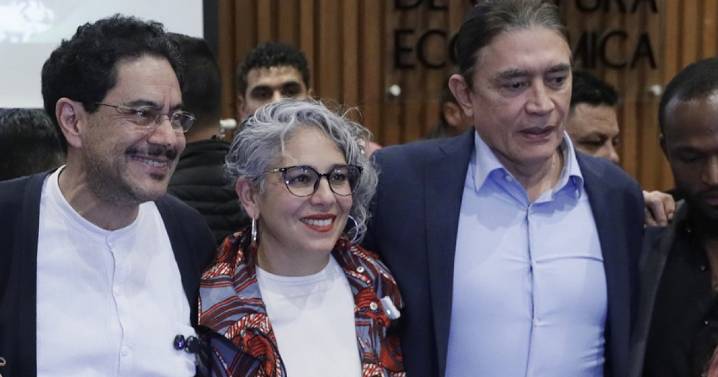 Iván Cepeda anuncia que si gana las elecciones no hará reformas "cosméticas" sino profundas