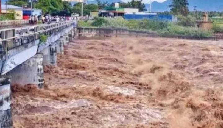Vaigai Dam Water Level Rises Sharply; Flood Alert In Five TN Districts
