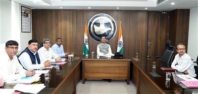 Chief Secretary, UT Chandigarh Reviews Functioning of Chandigarh Housing Board