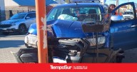 Antes había chocado Un hombre alcoholizado chocó su camioneta contra una palma
