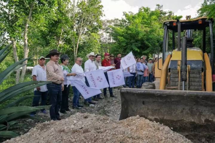 Ponen en marcha un sistema de riego solar y la reconstrucción de caminos rurales en Sudzal