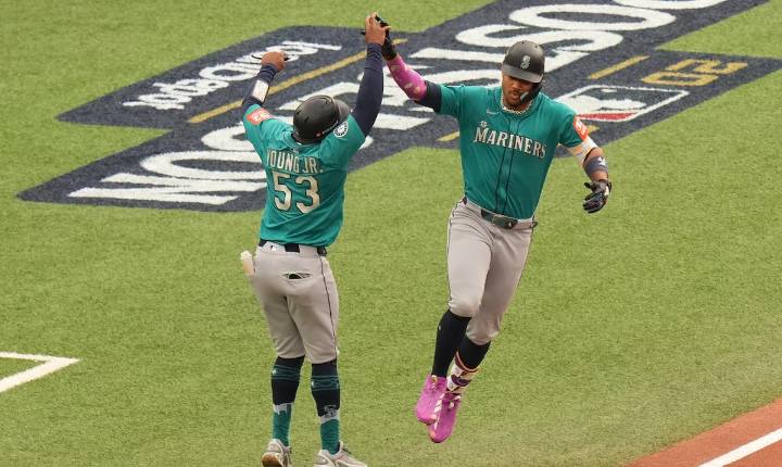 Mariners toman ventaja 2-0 en la Serie de Campeonato de la Americana