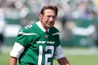 NFL Legend Joe Namath Left Frustrated as Jets Face Triple Injury Nightmare in Week 8 Learn why NFL Legend Joe Namath was upset with the New York Jets following multiple injury updates in week 8. Jayak