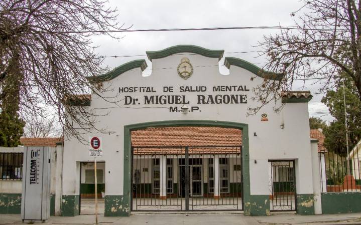 Hospital Ragone | Convocan a salteños a sumarse al «Ropero Solidario» para pacientes sin apoyo familiar