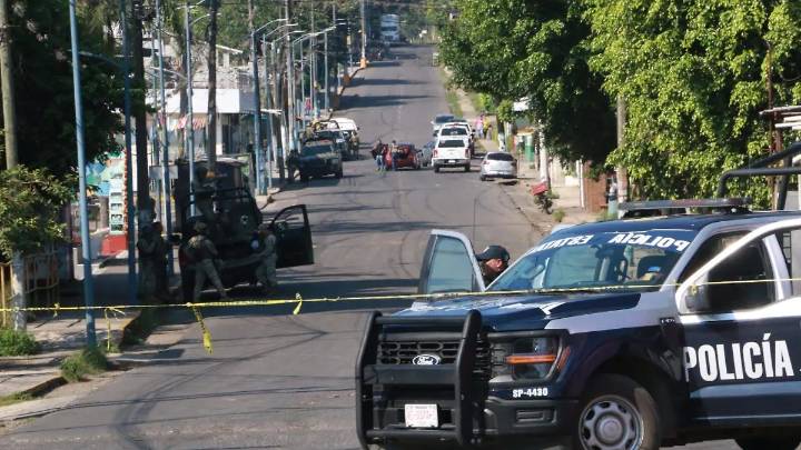 Matan a presunto líder criminal y detienen a 32 personas tras enfrentamiento en Atoyac: FGE