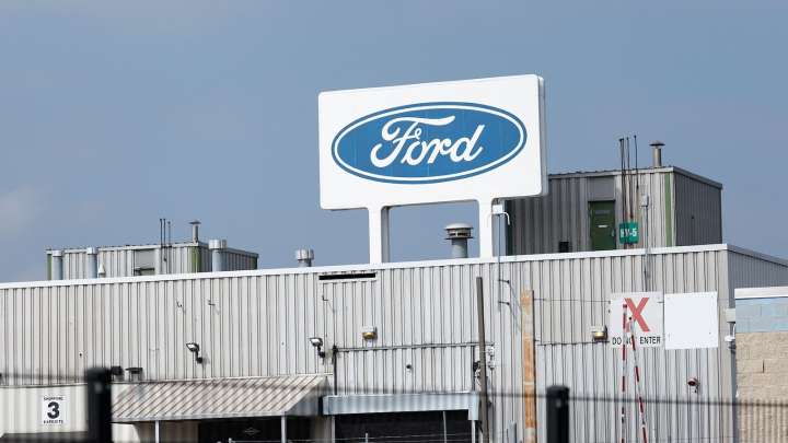 What could supply chain snags in the auto industry mean for car buyers?